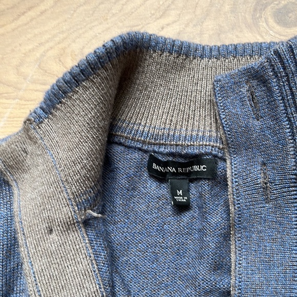 Banana Republic mens medium cardigan - Picture 3 of 3